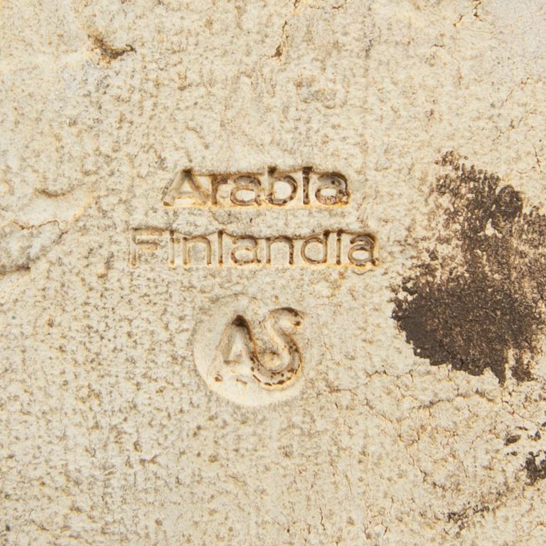 Aune Siimes, a signed Arabia sculpture.