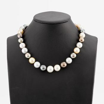 A necklace with cultured South Sea and Tahitian pearls.