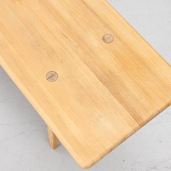 A pine bench, pine, 1970s/80s.