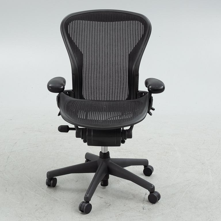 Don Chadwick/Bill Stump, skrivbordsstol, "Aeron", Herman Miller.