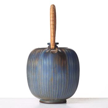 Berndt Friberg, a stoneware teapot and a bowl, Gustavsberg studio, Sweden 1960.