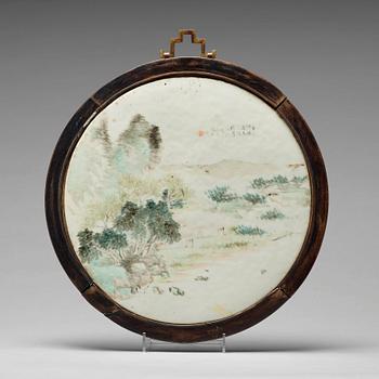 881. A Chinese 'qianjiang' porcelain placquer, early 20th century.