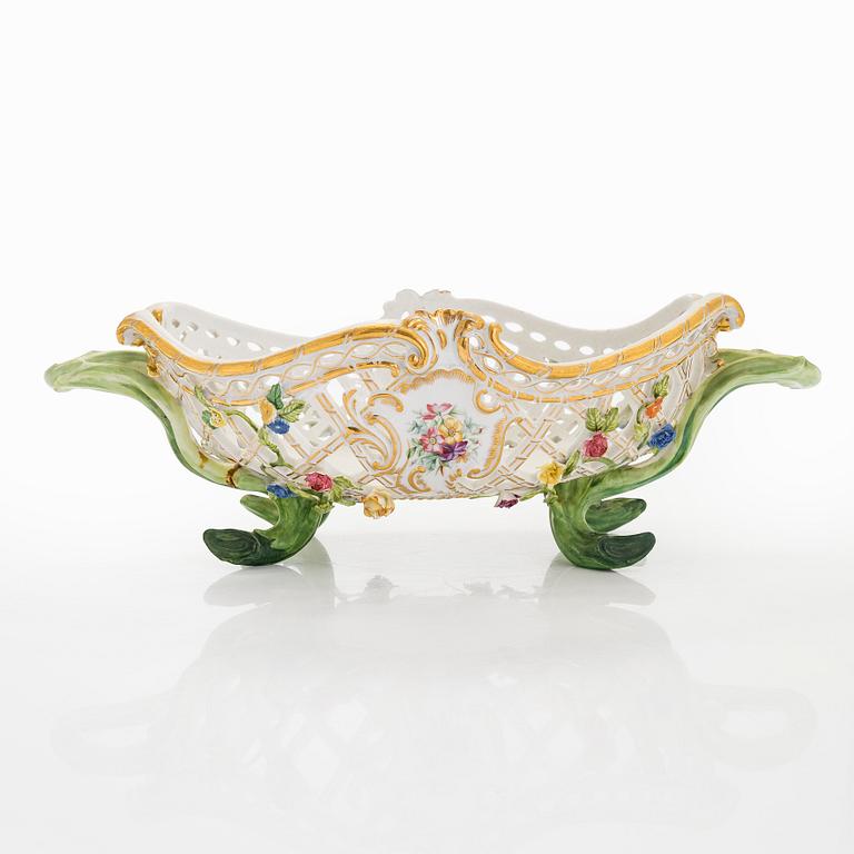 Jardinière, porcelain, Imperial Porcelain Factory, Alexander II, 1855–81.