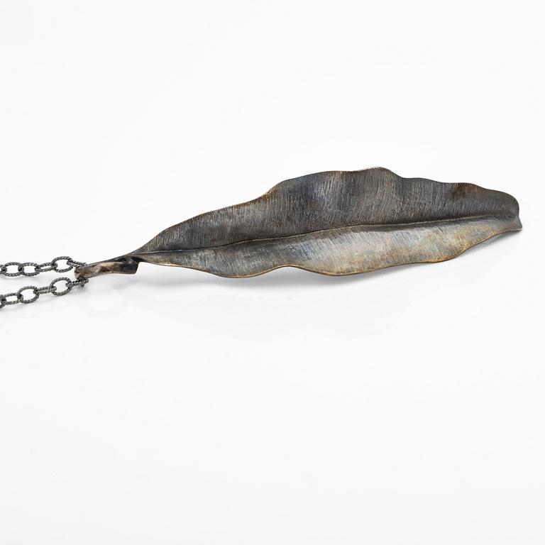 Ole Lynggaard, Chain with pendant, oxidised silver with leaf-shaped pendants, designed by Charlotte Lynggaard.
