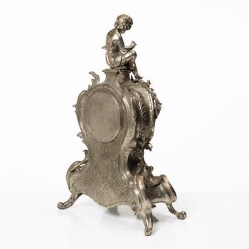 Bordspendyl, rokokostil, Frankrike, sent 1800-tal.