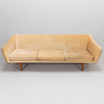 ILLUM WIKKELSÖ, a 1950's Danish 'ML-140' sofa for A. Mikael Laursen & Søn, Århus.