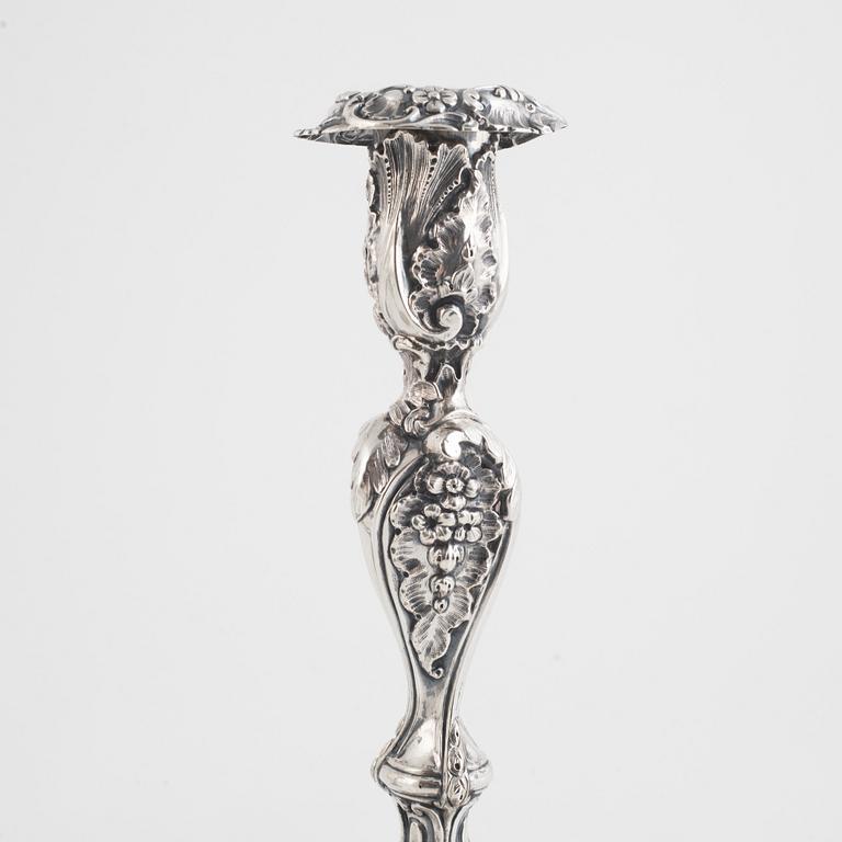 Christopher Creutz, ljusstakar, ett par, silver, nyrokoko, Stockholm 1862.