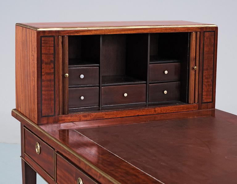 SKRIVBORD, gustaviansk stil, 1900-tal.