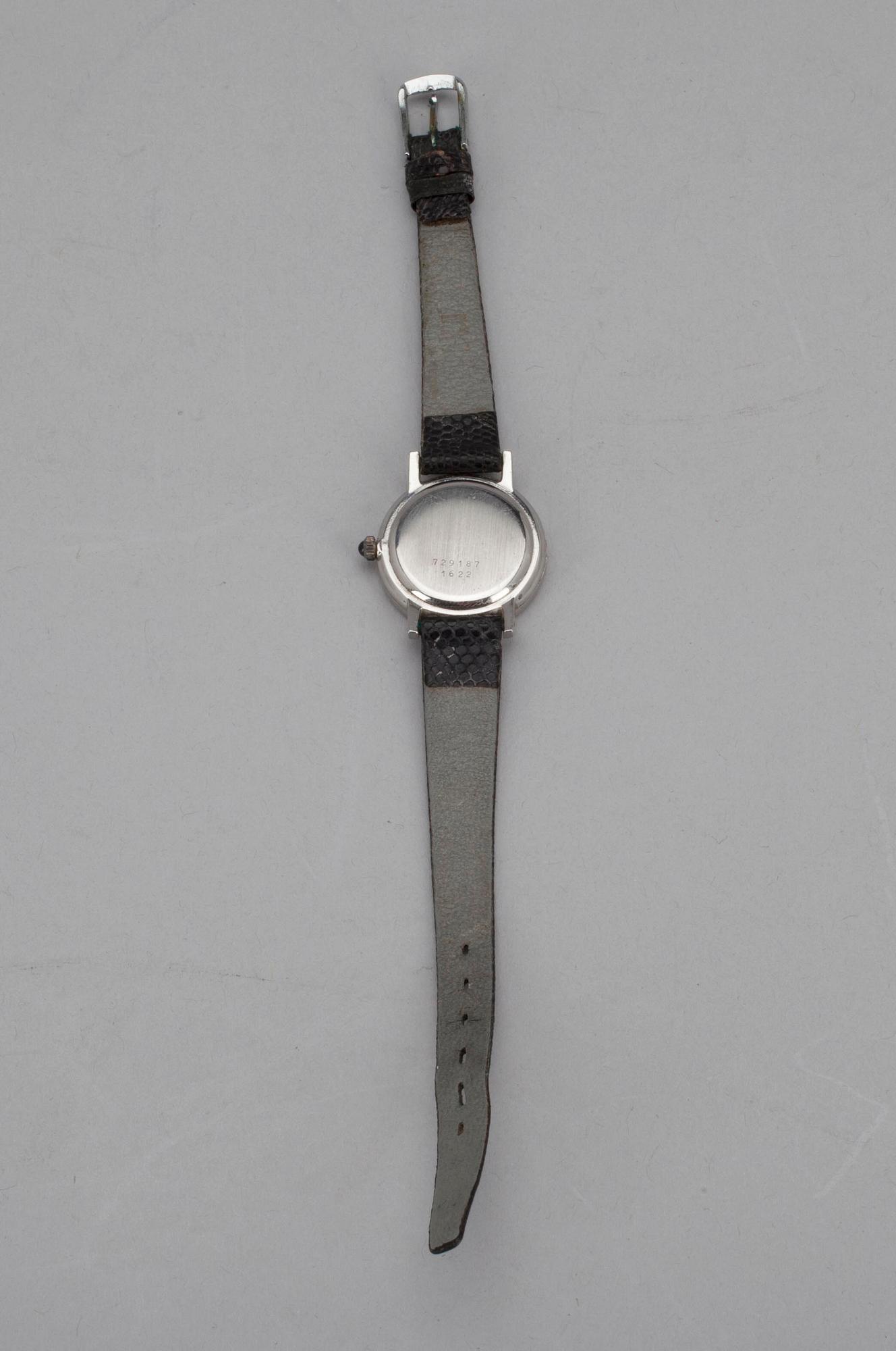 DAMARMBANDSUR, Baume & Mercier, Geneve. Stål. Mekaniskt urverk, nr 729187 och 1622.