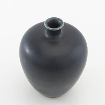 Erich & Ingrid Triller, vase Tobo stoneware signed.