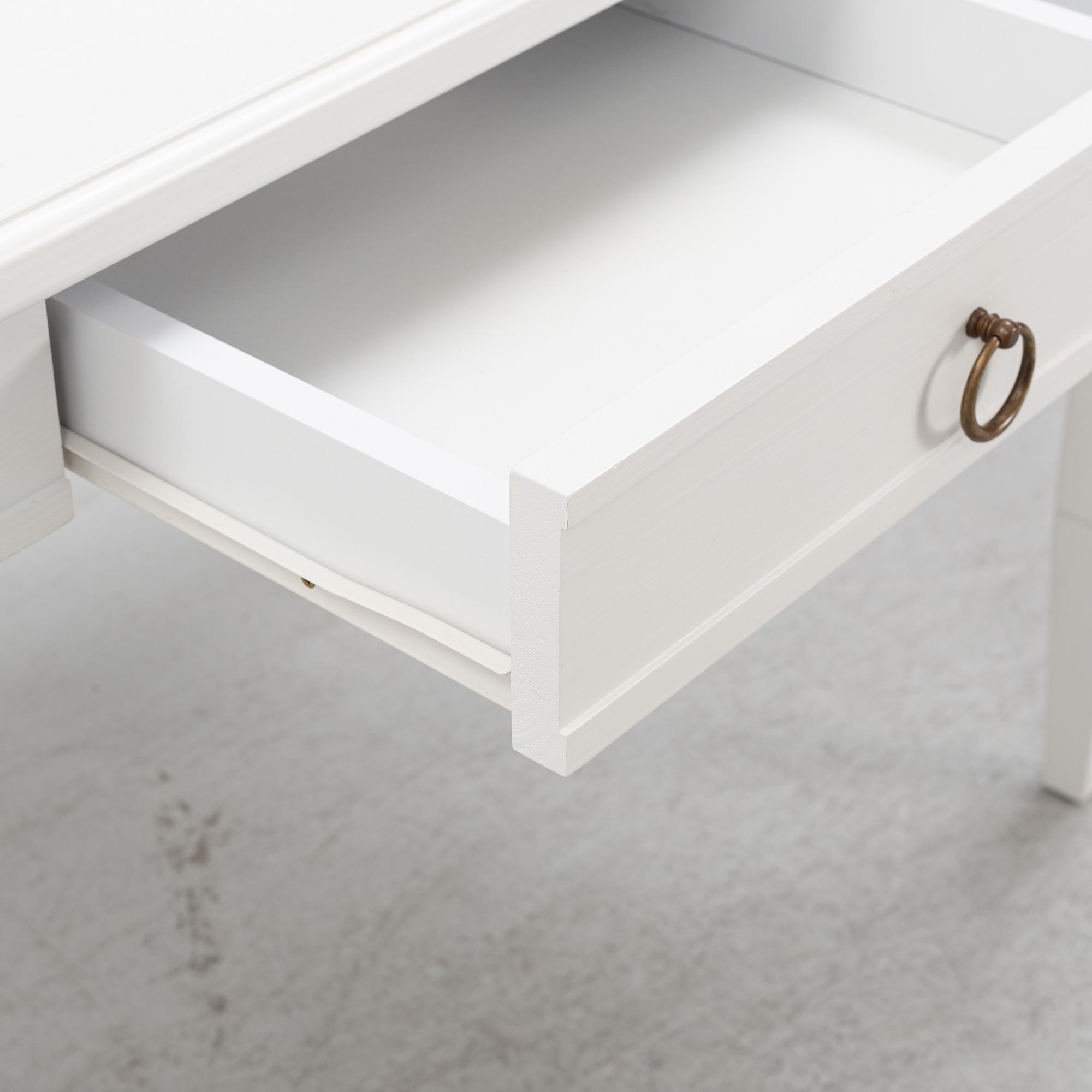 Skrivbord, Englesson. 2000-tal.