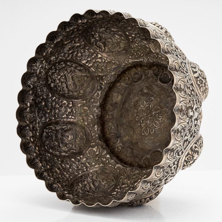Skål, silver, Indien/ Sri Lanka, möjl. tidigt 1900-tal.