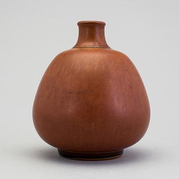An Erich and Ingrid Triller vase, Tobo, third quarter of the 20th century.