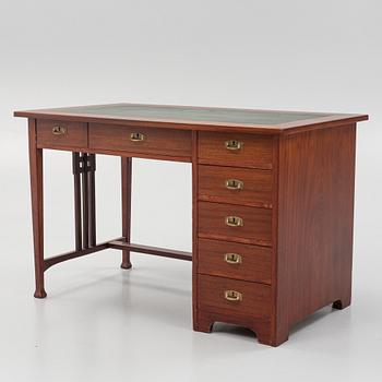 Skrivbord, engelsk stil, 1900-talets första hälft.