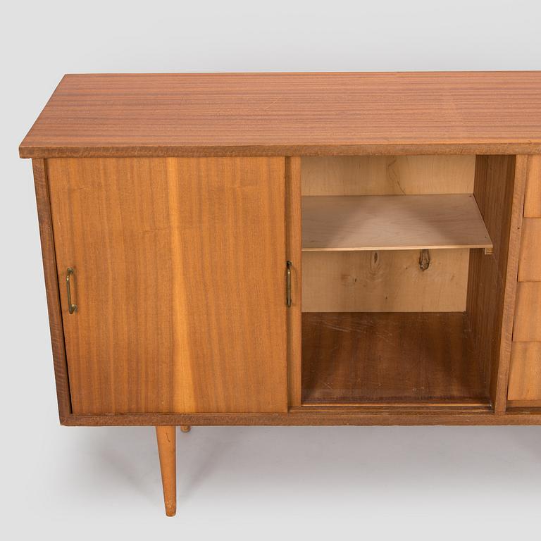 Skänk / sideboard, 1900-talets mitt.
