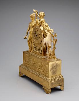 BORDSPENDYL, empire, delvis utplånad urmakarmärkning, Frankrike 1800-talets första hälft.