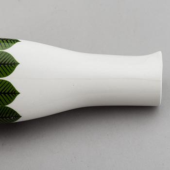 STIG LINDBERG, a 15 piece part service, 'Berså', Gustavsberg.