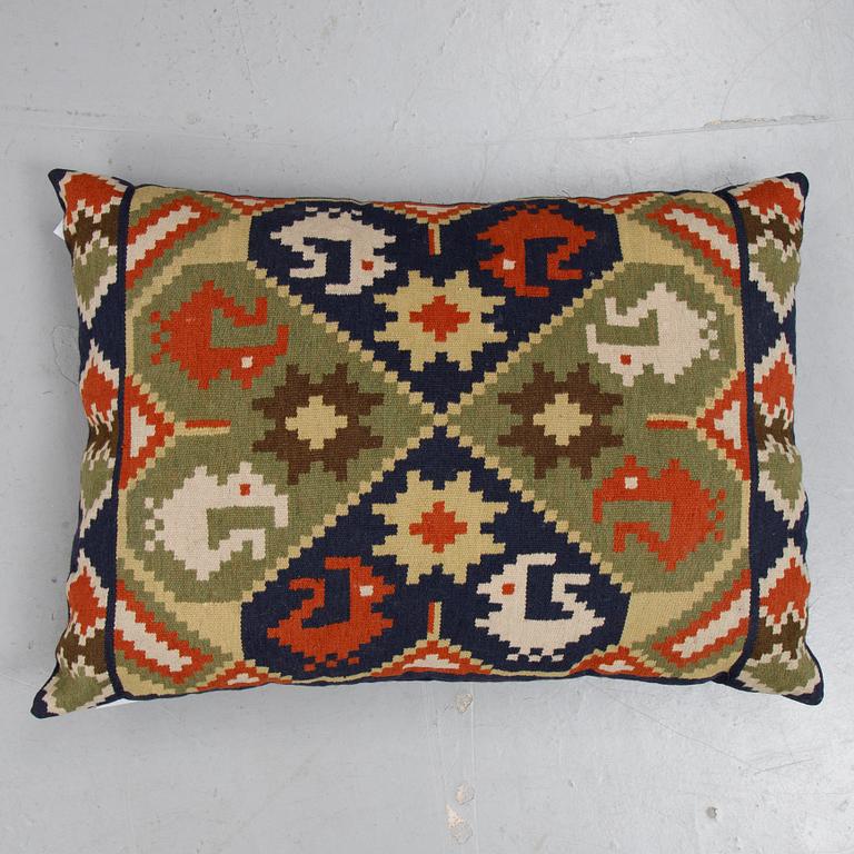 A cushion, flat weave, ca 54 x 76 cm, Sweden first half of the 20th century.