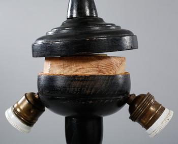 GOLVLAMPA, omkring år 1900.