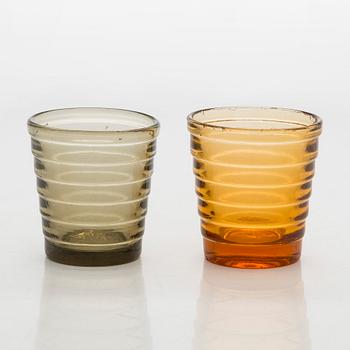 Aino Aalto, A set of 1930's carafe and drinking glasses, 8 pcs, "Bölgeblick" Karhula Glassworks.