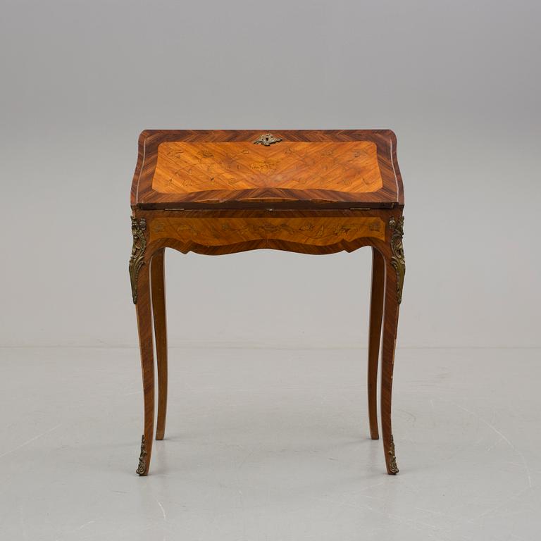 SKRETÄR, Louis XV-stil 1900-talets första hälft.