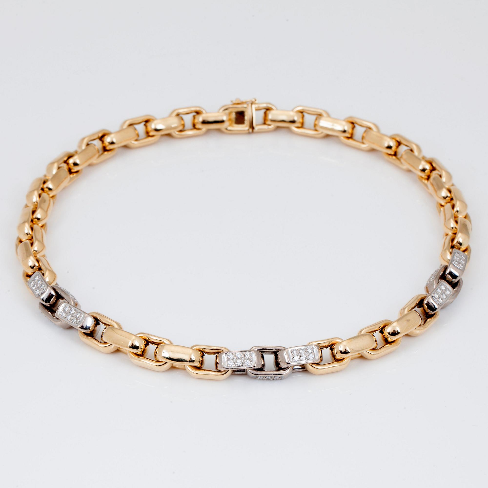 COLLIER med briljantslipade diamanter 2.70ct.