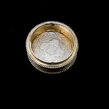 A Swedish 18th century parcel-gilt silver snuff-box, mark of G E Wendt, Gothenburg (1729-1735 (-53)).