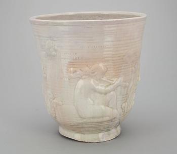 Elsa Elenius, A VASE.