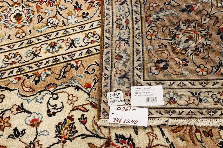 A Keshan carpet, c. 346 x 240 cm.