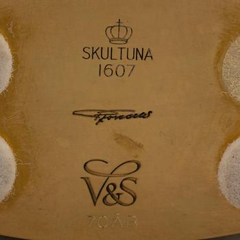 PIERRE FORSELL, A brass bottle designed by Pierre Forsell, Skultuna.