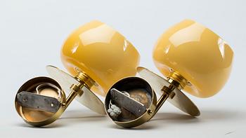 VÄGGLAMPOR, ett par, Taito, modell 9448, 1900-tal.