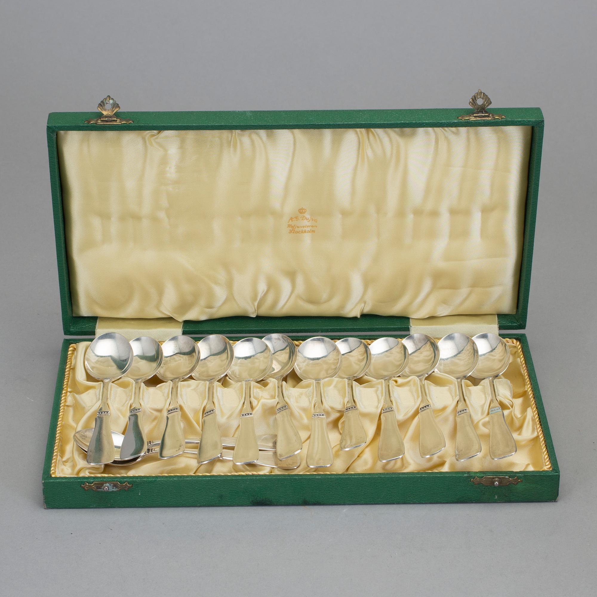 KAFFESKEDAR, 14 st, silver, modell Uppsala, MGAB, 1960-tal. Total vikt ca 212 g.