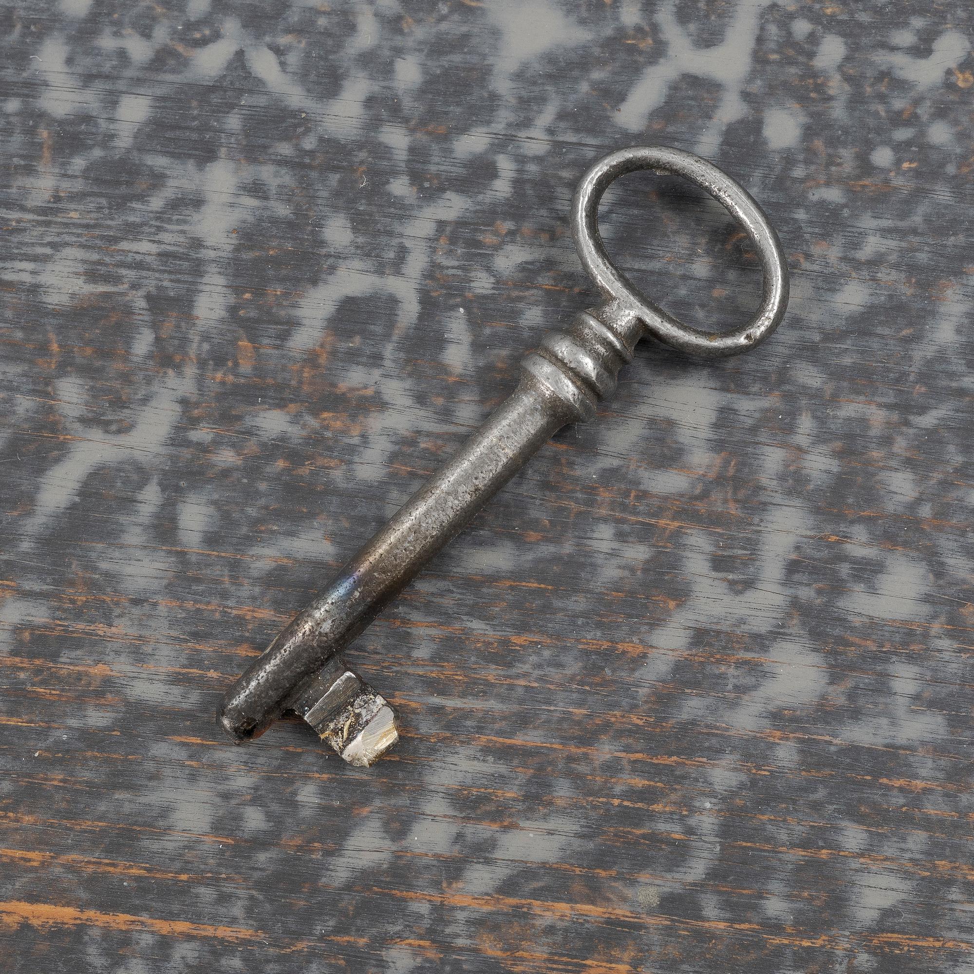 Chest of drawers, 19th century.