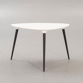 Thomas Pedersen, a laminate "Icicle 1230" coffee table for Fredericia furniture Denmark.