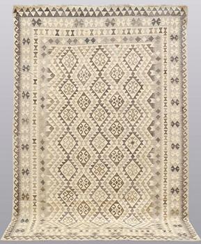A Kelim carpet, 295 x 200 cm.