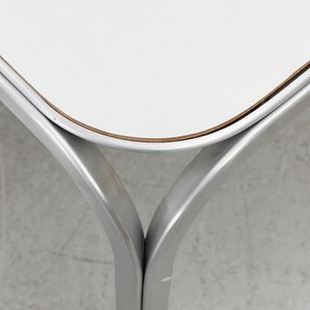 Jørn Utzon, a 'New Angle' dining table, Fritz Hansen, Denmark, 1971.