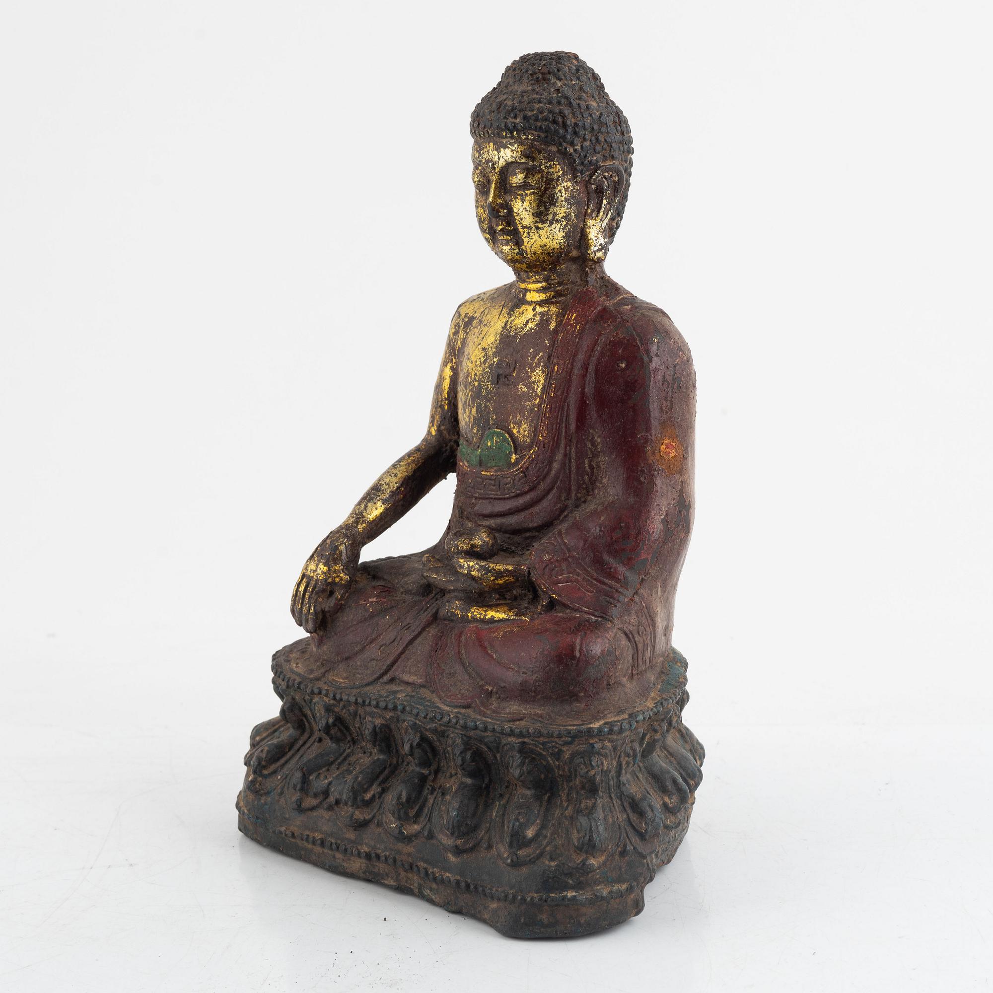 Buddha, järn, troligen sen Mingdynasti.