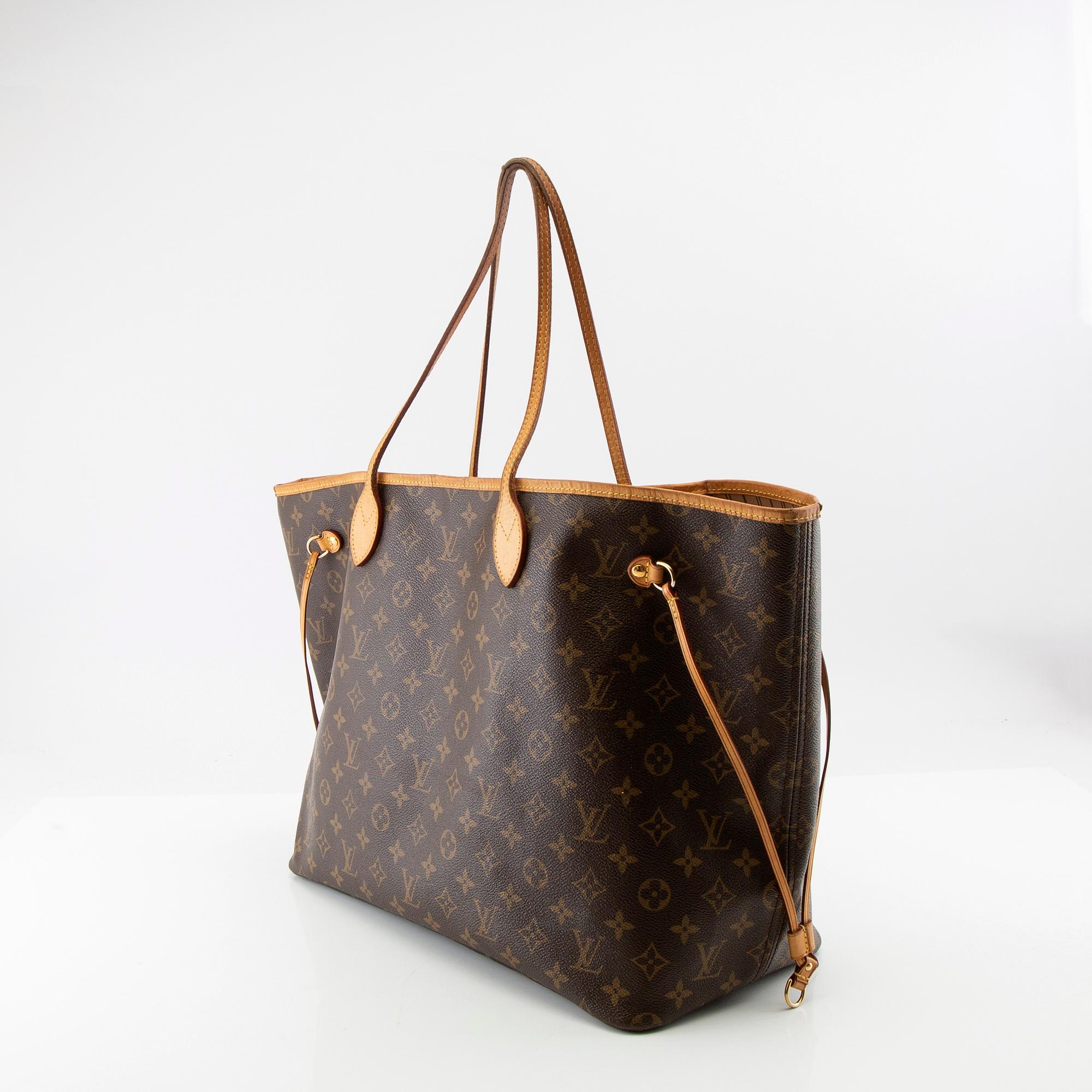 Louis Vuitton, "Neverfull GM" väska.