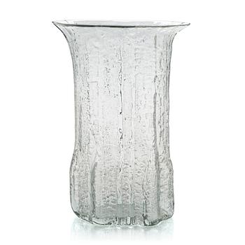 Timo Sarpaneva, a sculpture 'Railo' (Crevasse) from Finlandia series, signed Timo Sarpaneva. Iittala 1964.