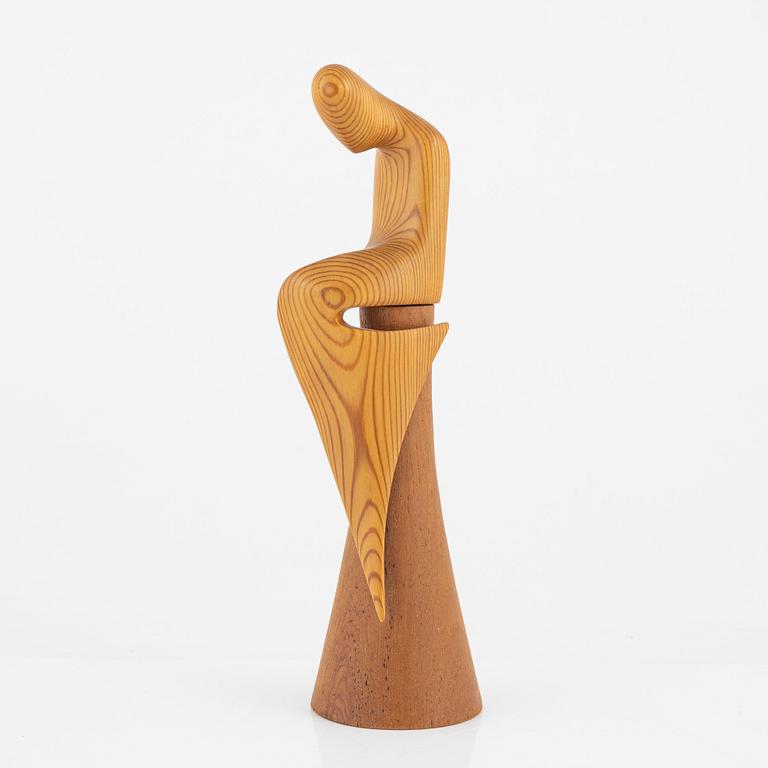Johnny Mattsson, Sitting person.