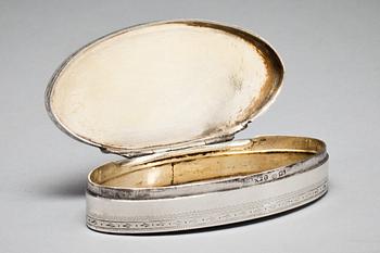 SNUSDOSA, silver, Nils Limnelius, Stockholm, 1804. Vikt ca 70g.