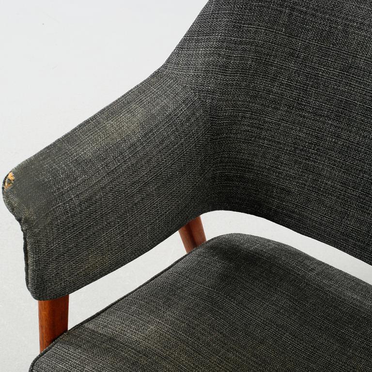 A pair of armchairs designed by Karl-Erik Ekselius for JOC, Vetlanda, made around the middle of the 20th century.