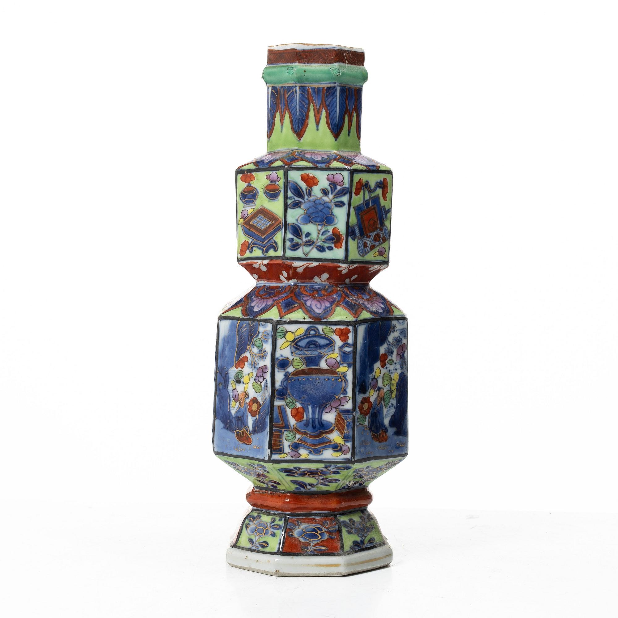 A 'clobbered' vase, Qing dynasty, Kangxi (1662-1722).