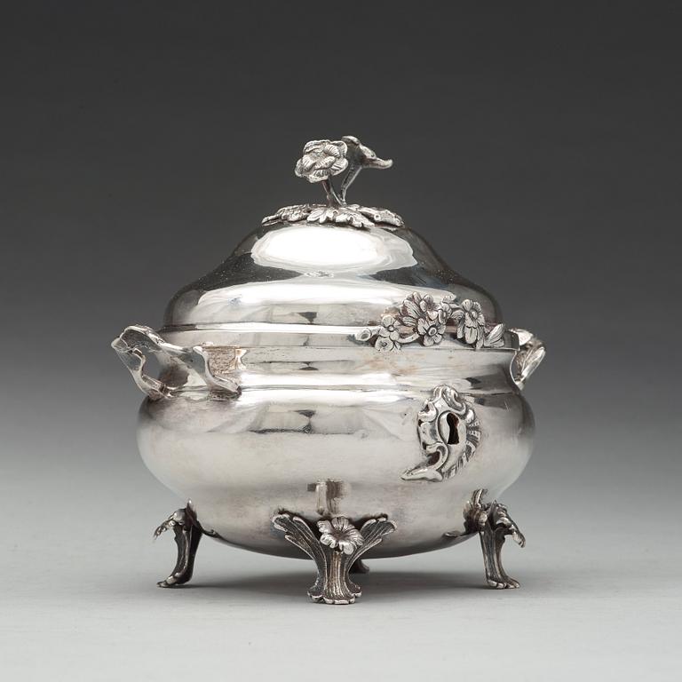SOCKERSKRIN, silver, icke identifierad mästarstämpel, Stralsund 1700-tal, rokoko.