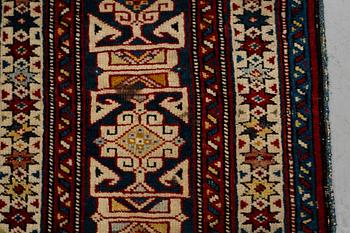 A rug, antique/semi-antique Shirvan probably, ca 178-180 x 125-129,5 cm (including 2-2,5 cm "flat weave" at the ends),