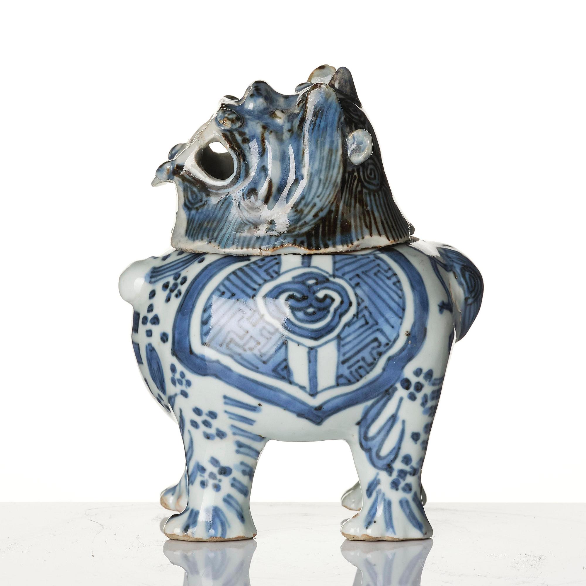 A blue and white buddhist lion 'Luduan' censer, Ming dynasty, Wanli (1572-1620).