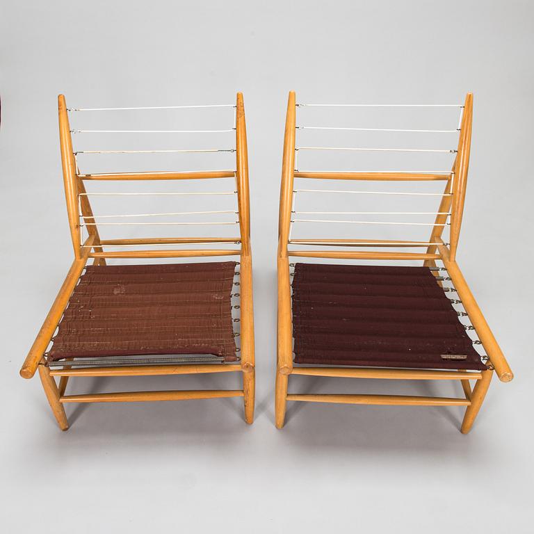 Olli Borg, a pair of mid-20th century '2447' easy chairs for Asko.