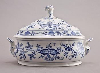 TERRIN, porslin, "Lökmönstret", Meissen.