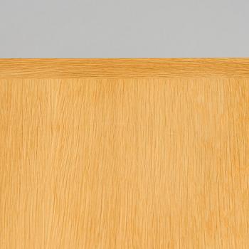 Bertil Fridhagen, ruokapöytä sekä tuoleja, 4 kpl, Bodafors, 1900-luvun toinen puolisko.