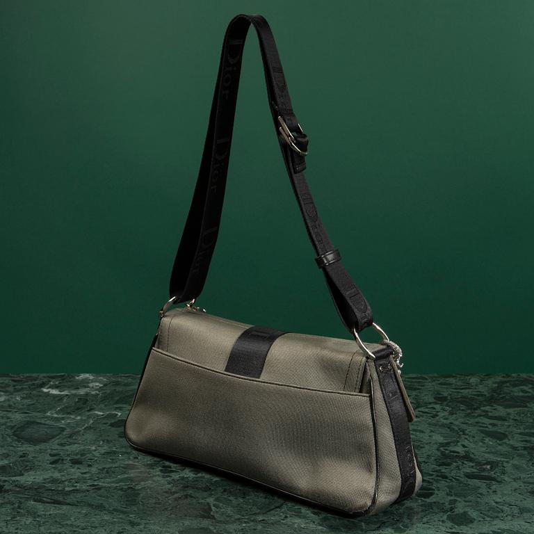 Handbag, Christian Dior, prop "Street chic".